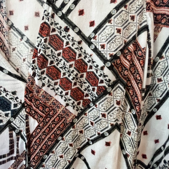 Top - Picture 3 of 3